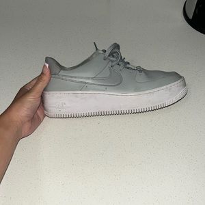 light gray platform air force 1